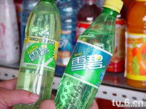 一部手機(jī)7個系統(tǒng)：那些讓人看醉的山寨